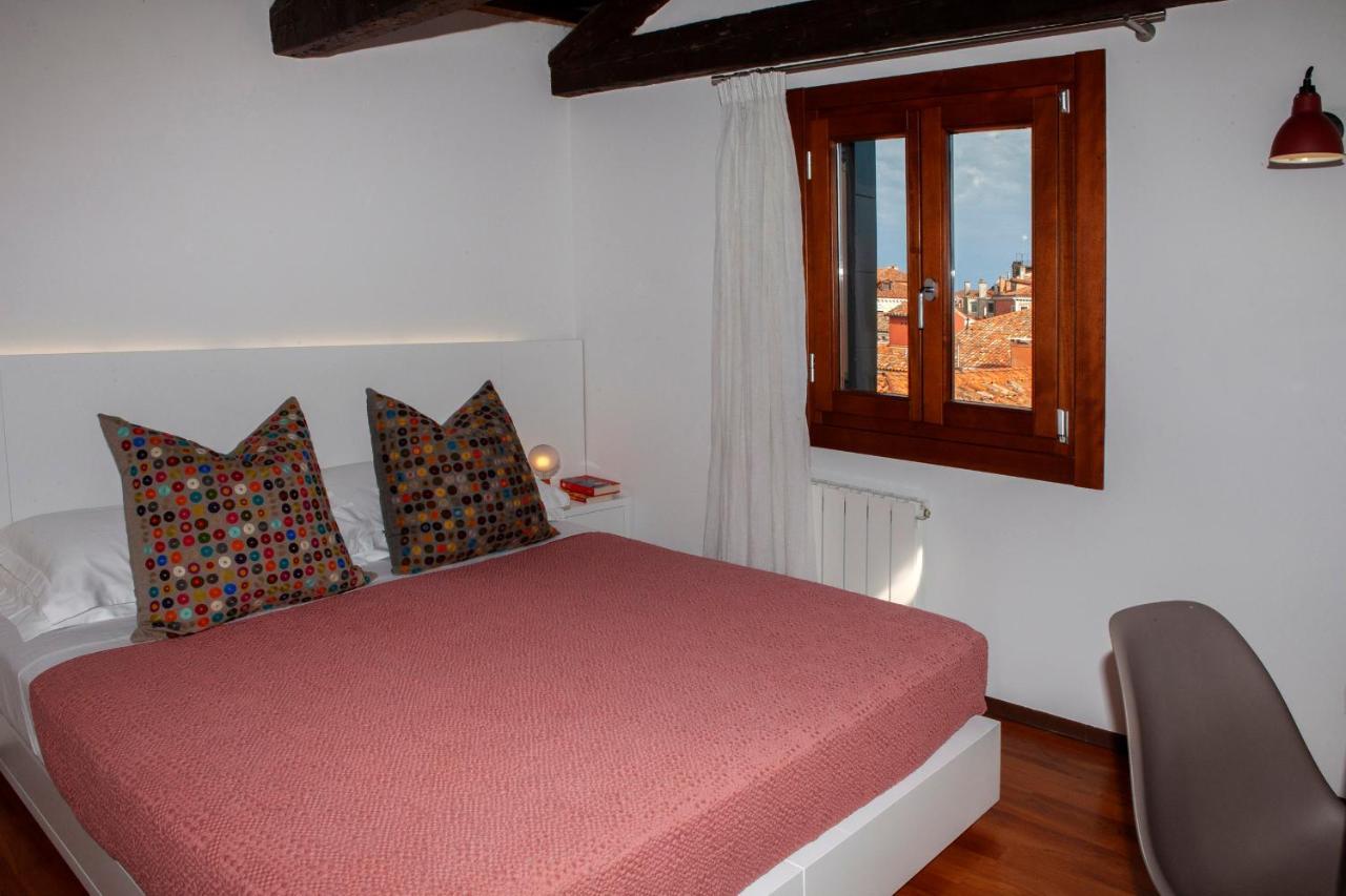 Ca' Della Scimmia-the Welcomist In Appartamento