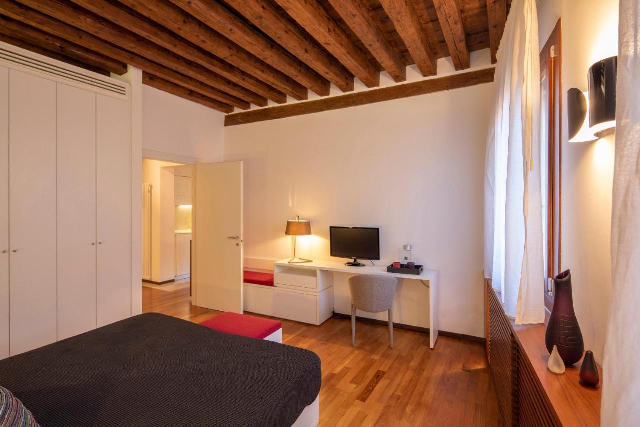 Ca' Della Scimmia-the Welcomist In Venezia